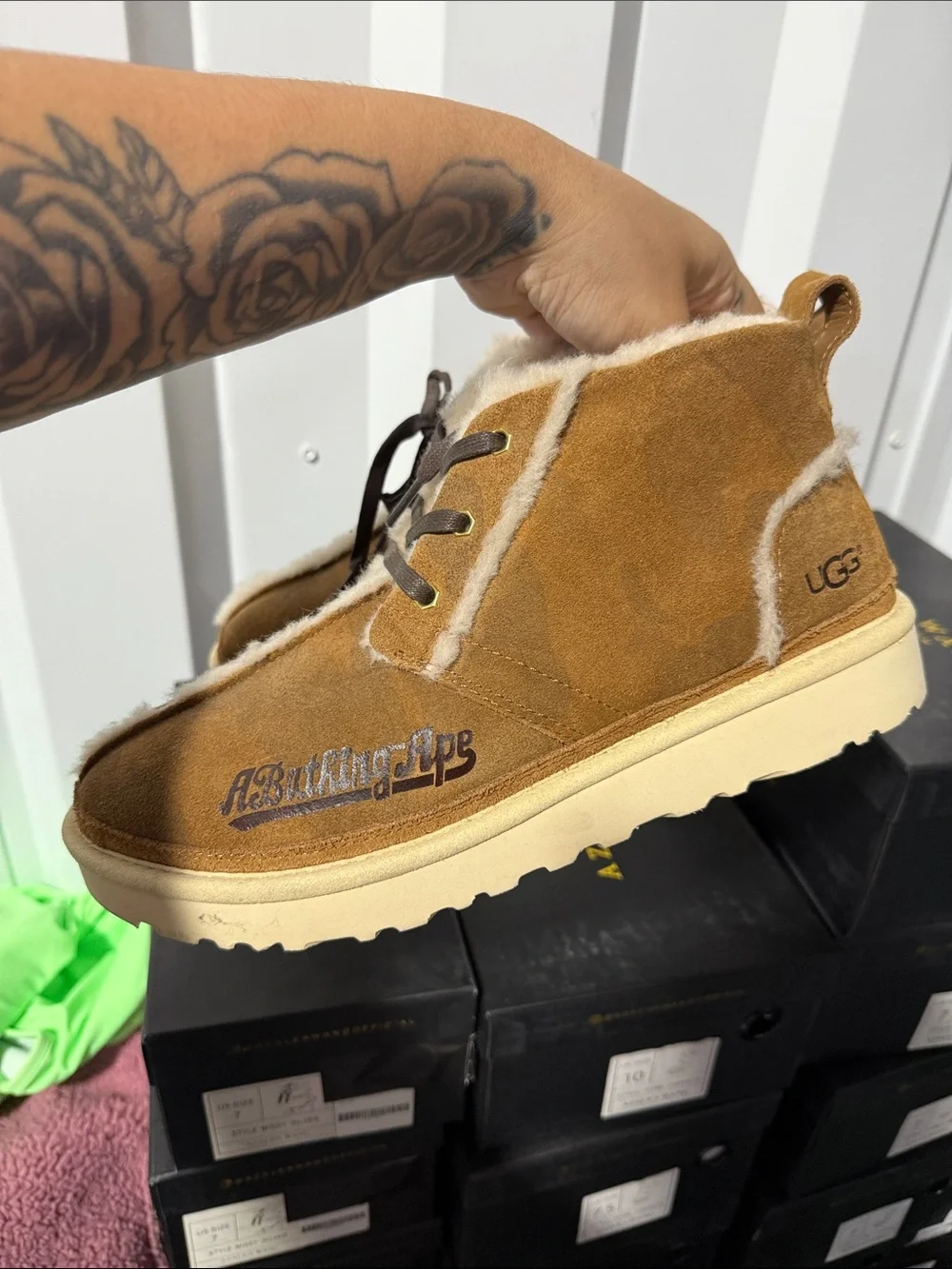 Like New Ugg x Bape A Bathing Ape Neumel Boots Chestnut US 10 EU 43